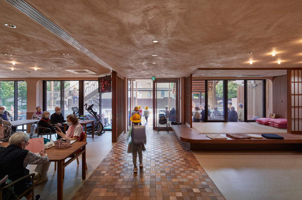 多世代が共に暮らす「みち」をつくる~深川えんみち